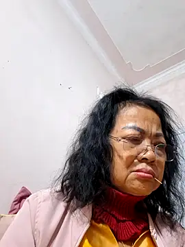 Hotestlove online show from 12/01/25, 12:22