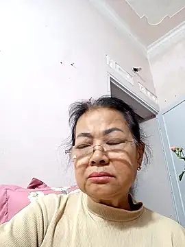 Snapshot of Hotestlove chatting on 01/18/26, 11:57 Hotestlove online show from 01/18/26, 11:57