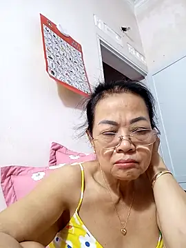 Hotestlove online show from 09/13/25, 09:59