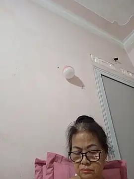 Snapshot of Hotestlove chatting on 06/25/26, 03:59 Hotestlove online show from 06/25/26, 03:59