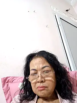 Hotestlove online show from 11/26/25, 02:50