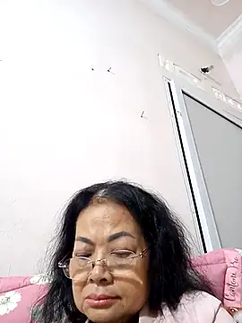 Hotestlove online show from 12/05/25, 02:26