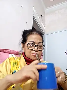 Snapshot of Hotestlove chatting on 02/20/26, 11:28 Hotestlove online show from 02/20/26, 11:28