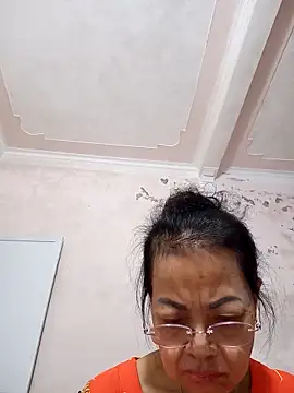 Hotestlove online show from 10/26/25, 11:27