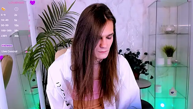 Snapshot of Will_Will_ chatting on 01/08/26, 09:54 Will Will online show from 01/08/26, 09:54