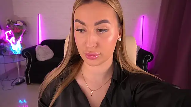 LiaBrazzerr online show from 03/08/25, 03:13