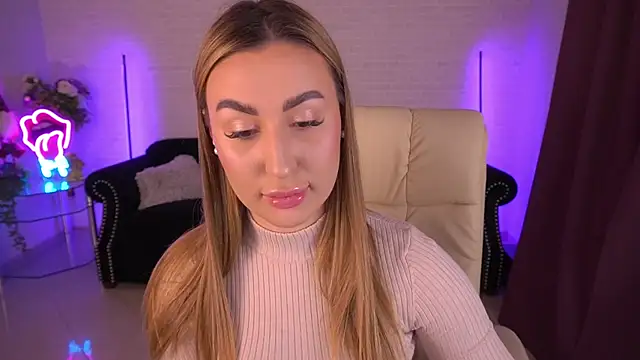 LiaBrazzerr online show from 03/15/25, 02:45