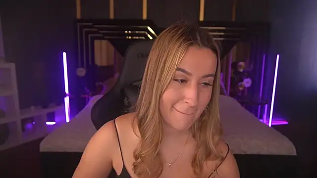 LiaBrazzerr online show from 02/27/25, 09:50