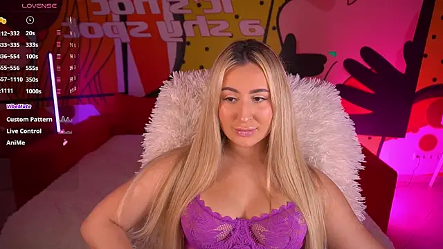 LiaBrazzerr online show from 02/13/26, 07:41