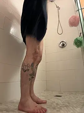 Crackkers online show from 11/03/25, 05:45