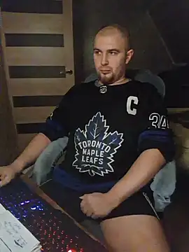 Foxyshaved online show from 11/28/25, 03:50