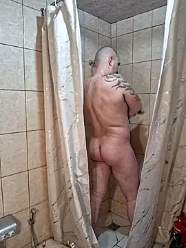 Foxyshaved online show from 04/01/26, 05:42