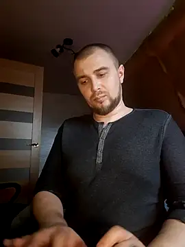 Snapshot of Foxyshaved chatting on 03/12/25, 10:48 Foxyshaved online show from 03/12/25, 10:48