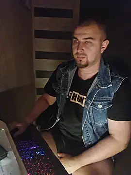 Foxyshaved online show from 10/30/25, 04:33