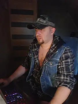 Foxyshaved online show from 10/27/25, 06:14