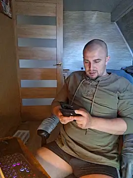 Foxyshaved online show from 05/08/26, 06:28