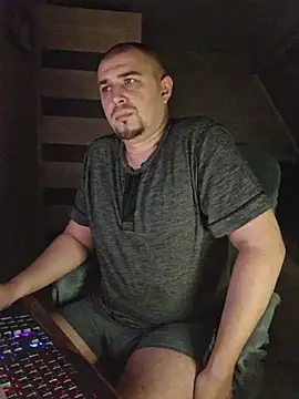 Foxyshaved online show from 12/18/25, 05:45