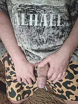 Foxyshaved online show from 11/26/25, 03:50