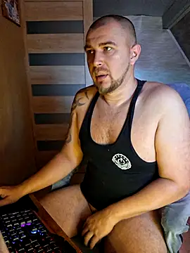 Snapshot of Foxyshaved chatting on 07/10/26, 04:34 Foxyshaved online show from 07/10/26, 04:34