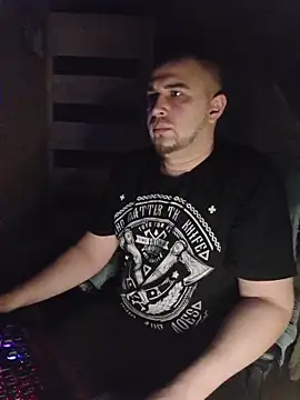 Foxyshaved online show from 02/05/26, 04:30