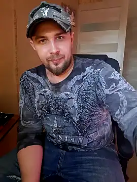 Snapshot of Foxyshaved chatting on 02/19/25, 01:17 Foxyshaved online show from 02/19/25, 01:17