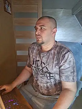 Foxyshaved online show from 05/09/26, 06:50