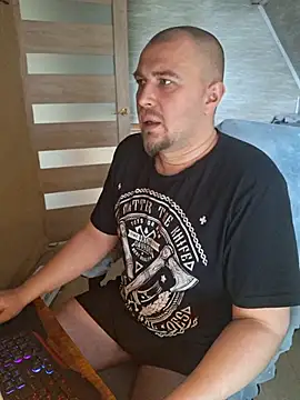 Foxyshaved online show from 05/10/26, 10:30