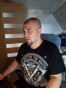 Foxyshaved online show from 05/03/26, 08:08