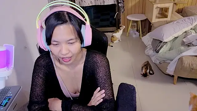 Kana G online show from 11/19/25, 05:13