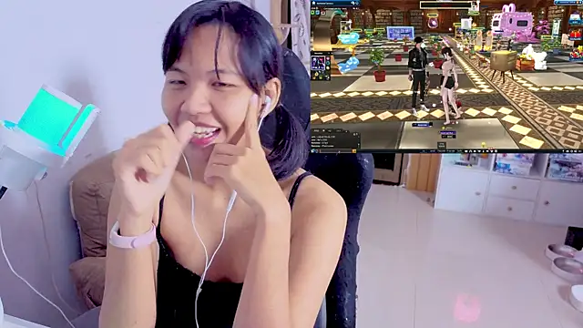 Snapshot of Kana_G chatting on 10/14/25, 06:08 Kana G online show from 10/14/25, 06:08