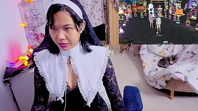 Kana G online show from 10/31/25, 08:16