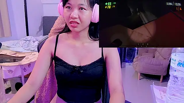 Snapshot of Kana_G chatting on 03/10/25, 08:34 Kana G online show from 03/10/25, 08:34