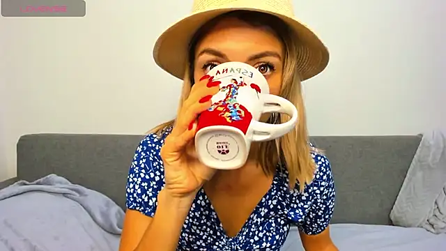  ellen meow  online show from 10/17/25, 08:21