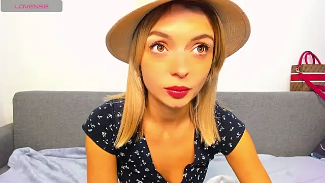  ellen meow  online show from 10/19/25, 06:32