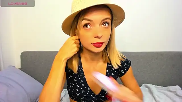  ellen meow  online show from 10/14/25, 09:58