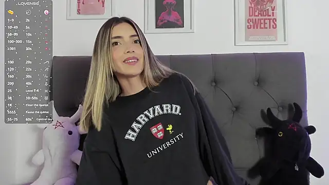 Snapshot of IsadoraGalle_ chatting on 02/20/26, 11:28 IsadoraGalle online show from 02/20/26, 11:28