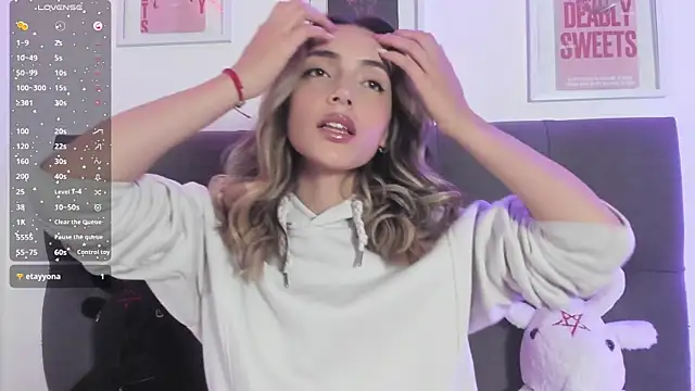 IsadoraGalle  online show from 04/04/26, 09:10