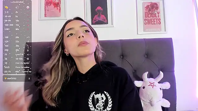 IsadoraGalle  online show from 04/14/26, 04:12