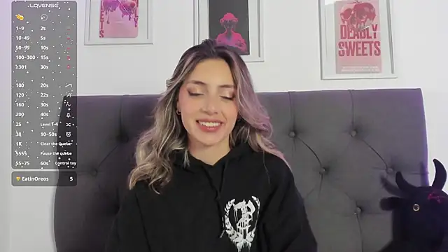 Snapshot of IsadoraGalle_ chatting on 02/11/26, 09:14 IsadoraGalle online show from 02/11/26, 09:14