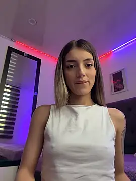 Snapshot of IsadoraGalle_ chatting on 05/31/26, 04:46 IsadoraGalle online show from 05/31/26, 04:46