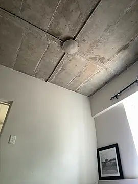 Snapshot of slimcateee chatting on 02/17/26, 09:17 slimcateee online show from 02/17/26, 09:17