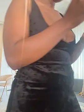 Snapshot of slimcateee chatting on 01/14/26, 08:18 slimcateee online show from 01/14/26, 08:18