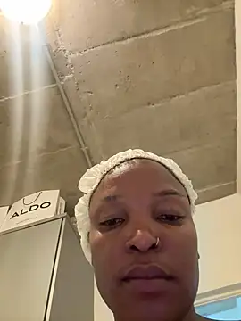 Snapshot of slimcateee chatting on 01/15/26, 06:11 slimcateee online show from 01/15/26, 06:11