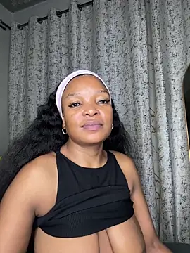 slimcateee online show from 12/17/25, 08:03