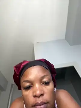 slimcateee online show from 10/24/25, 07:40