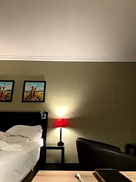 Snapshot of slimcateee chatting on 01/18/26, 06:17 slimcateee online show from 01/18/26, 06:17