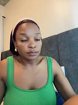 Snapshot of slimcateee chatting on 02/28/26, 06:18 slimcateee online show from 02/28/26, 06:18