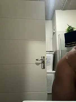 slimcateee online show from 03/18/26, 05:43