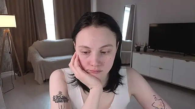 Snapshot of MaryCoopeer chatting on 04/30/26, 05:36 MaryCoopeer online show from 04/30/26, 05:36