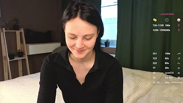 MaryCoopeer online show from 10/27/25, 05:08